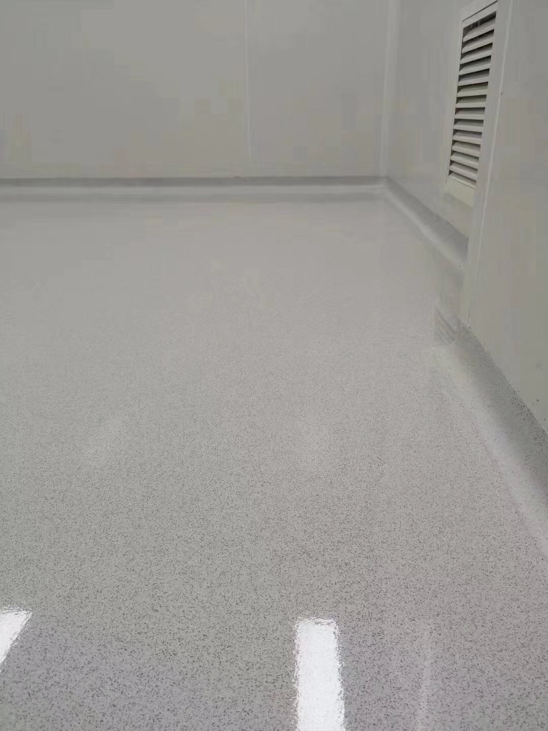 環氧樹脂彩砂地坪